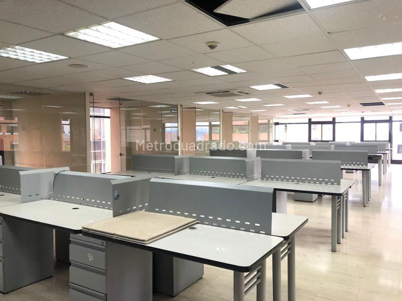 Edificio de Apartamentos en Arriendo, Porciuncula, Bogotá D.C. - Widok 3