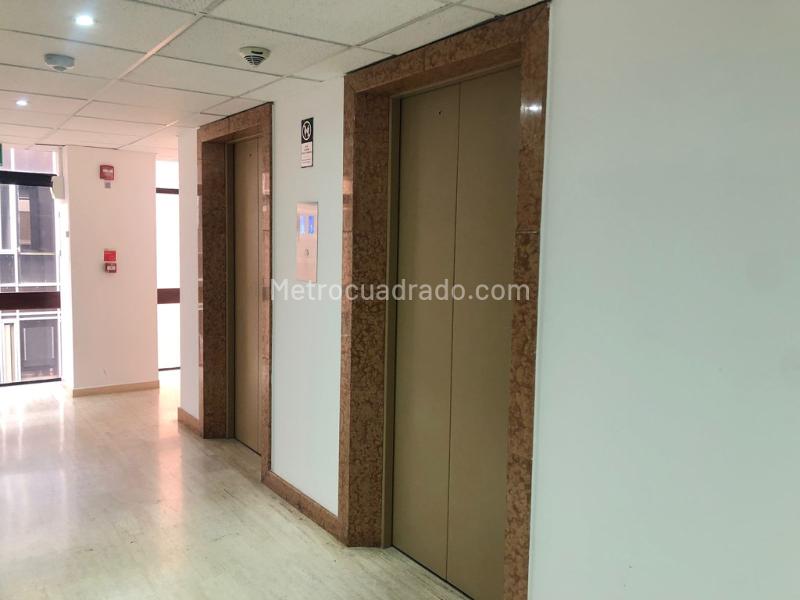 Edificio de Apartamentos en Arriendo, Porciuncula, Bogotá D.C. - Widok 6