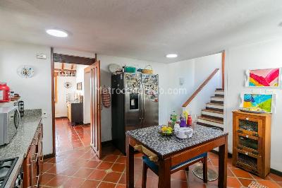 Apartamento de 3 alcobas en venta en Cerros De Niza, Bogotá, 189 m² · foto 4 de 20
