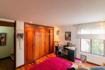 Apartamento de 3 alcobas en venta en Cerros De Niza, Bogotá, 189 m² · foto 13 de 20
