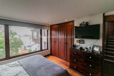 Apartamento de 3 alcobas en venta en Cerros De Niza, Bogotá, 189 m² · foto 15 de 20