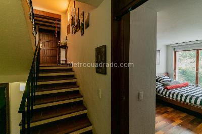 Apartamento de 3 alcobas en venta en Cerros De Niza, Bogotá, 189 m² · foto 16 de 20