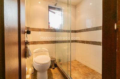 Apartamento de 3 alcobas en venta en Cerros De Niza, Bogotá, 189 m² · foto 18 de 20