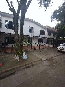 Casa de 5 alcobas en venta en La Flora, Cali, 715 m² · foto 1 de 20