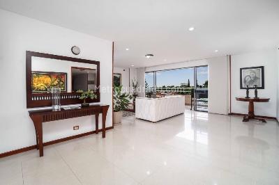 Apartamento de 5 alcobas en venta en Ciudad Jardin, Cali, 330 m² · foto 3 de 20