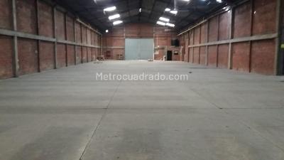 Bodega en Arriendo, Montevideo, Bogotá D.C.