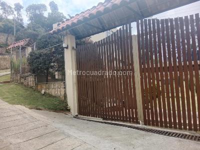 Casa de 3 alcobas en venta en La Calera, La Calera, 200 m² · foto 4 de 20