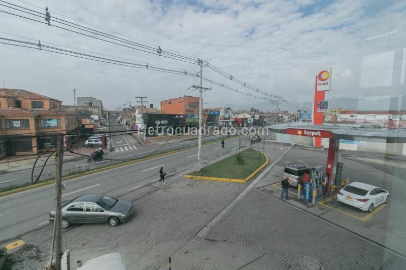 Local Comercial en Arriendo, Avenida Pradilla, Chía - Mehr