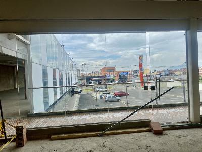 Local Comercial en Arriendo, Avenida Pradilla, Chía