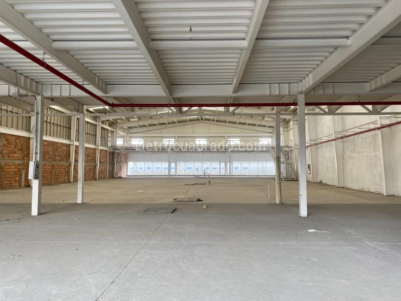 Local Comercial en Arriendo, Avenida Pradilla, Chía - Vista 3