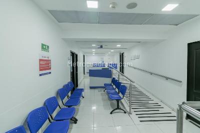 Casa de 5 alcobas en venta en Santa Barbara Occidental, Bogotá, 680 m² · foto 4 de 20