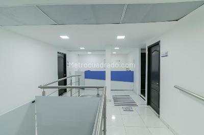 Casa de 5 alcobas en venta en Santa Barbara Occidental, Bogotá, 680 m² · foto 9 de 20