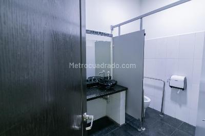 Casa de 5 alcobas en venta en Santa Barbara Occidental, Bogotá, 680 m² · foto 13 de 20