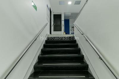 Casa de 5 alcobas en venta en Santa Barbara Occidental, Bogotá, 680 m² · foto 16 de 20
