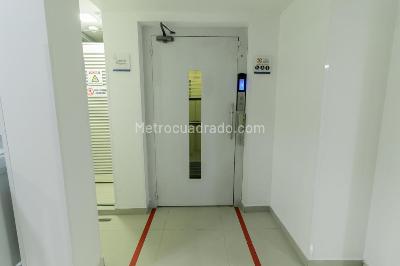 Casa de 5 alcobas en venta en Santa Barbara Occidental, Bogotá, 680 m² · foto 17 de 20
