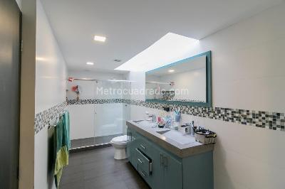 Casa de 5 alcobas en arriendo en Rincon Del Chico, Bogotá, 290 m² · foto 13 de 20