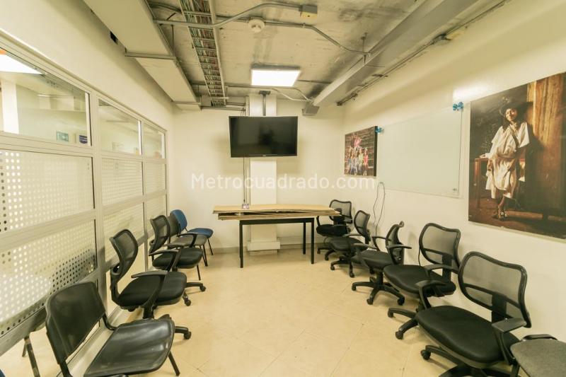 Oficina en Venta, Centro Internacional, Bogotá D.C. - Más