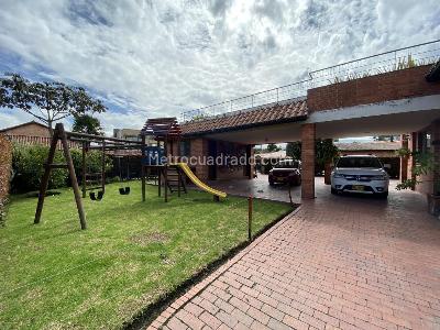 Casa de 4 alcobas en venta en Sausalito Cajica, Cajicá, 430 m² · foto 13 de 20
