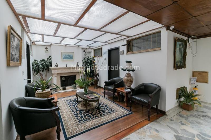 Edificio de Apartamentos en Venta, Santa Barbara Central, Bogotá D.C.