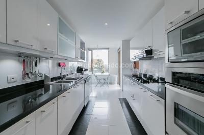 Apartamento de 3 alcobas en venta en Cerros De Suba (Localidad De Suba), Bogotá, 207 m² · foto 2 de 20
