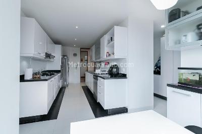Apartamento de 3 alcobas en venta en Cerros De Suba (Localidad De Suba), Bogotá, 207 m² · foto 3 de 20