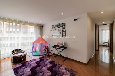 Apartamento de 3 alcobas en venta en Cerros De Suba (Localidad De Suba), Bogotá, 207 m² · foto 17 de 20