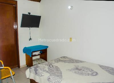 Casa de 5 alcobas en venta en Calatrava, Bogotá, 391 m² · foto 9 de 20