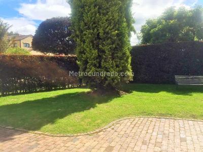 Casa de 4 alcobas en venta en Casa Blanca Suba, Bogotá, 440 m² · foto 10 de 20