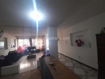 Casa de 5 alcobas en venta en Country Sur, Bogotá, 306 m² · foto 6 de 20
