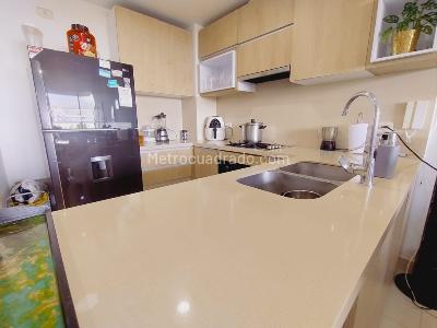 Apartamento de 2 alcobas en venta en Cuarto De Legua Guadalupe, Cali, 72 m² · foto 3 de 20