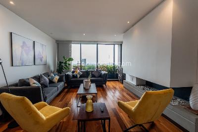 Apartamento de 3 alcobas en venta en Granada, Bogotá, 193 m² · foto 5 de 20