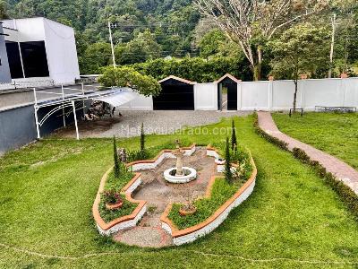 Casa de 5 alcobas en venta en Vanguardia, Villavicencio, 555 m² · foto 2 de 20