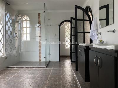 Casa de 5 alcobas en venta en Vanguardia, Villavicencio, 555 m² · foto 18 de 20