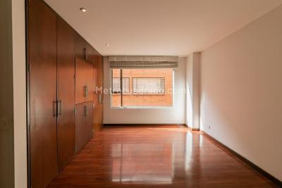 Apartamento en venta en Santa Barbara Occidental, Bogotá · foto 4 de 20