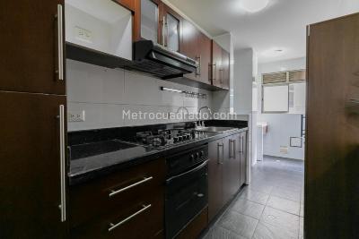 Apartamento en venta en Santa Barbara Occidental, Bogotá · foto 5 de 20