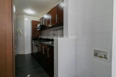 Apartamento en venta en Santa Barbara Occidental, Bogotá · foto 6 de 20