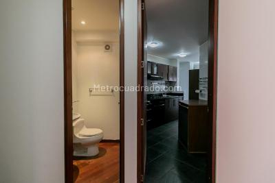 Apartamento en venta en Santa Barbara Occidental, Bogotá · foto 8 de 20