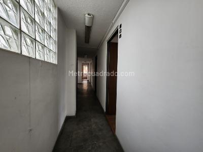Casa de 5 alcobas en venta en San Felipe, Bogotá, 720 m² · foto 2 de 20