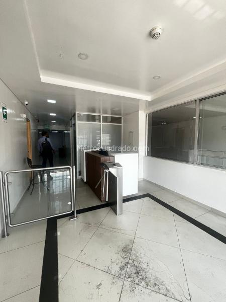 Edificio de Oficinas en Venta, Niza Norte, Bogotá D.C. - Vista 4