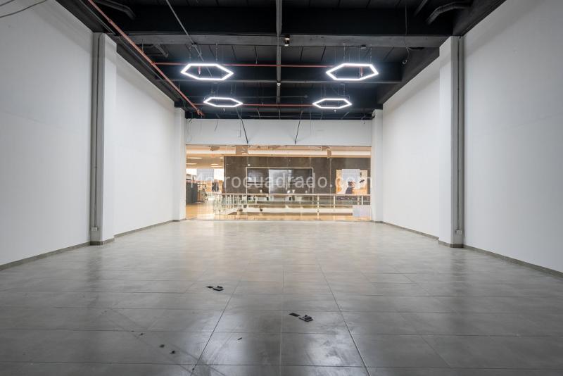 Local Comercial en Arriendo, Hayuelos, Bogotá D.C. - Vista 2