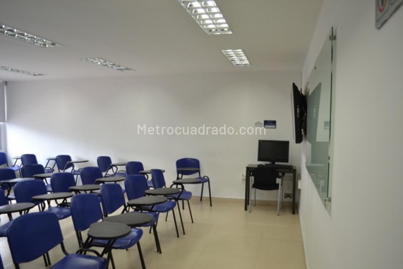 Edificio de Oficinas en Arriendo, Los Alcazares, Bogotá D.C. - Vista 4
