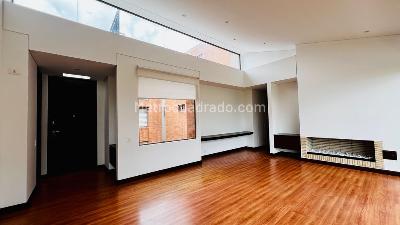 Apartamento de 3 alcobas en arriendo en Camino De Arrayanes, Bogotá, 200 m² · foto 2 de 20