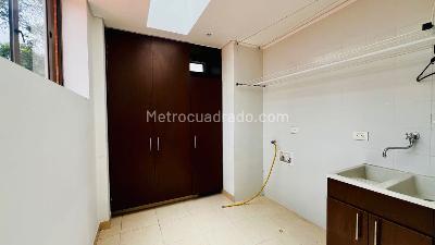 Apartamento de 3 alcobas en arriendo en Camino De Arrayanes, Bogotá, 200 m² · foto 9 de 20