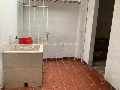 Casa de 5 alcobas en arriendo en Barrio El Emporio, Villavicencio, 313 m² · foto 10 de 10