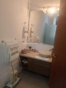 Casa de 4 alcobas en venta en Condominio Hacienda Santa Teresita, Villavicencio · foto 9 de 18