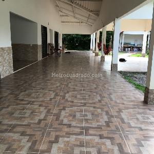 Casa de 4 alcobas en venta en Vereda Bella Suiza El Laurel, Villavicencio, 415 m² · foto 13 de 16