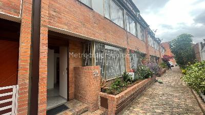 Casa de 3 alcobas en venta en Cedritos Belmira, Bogotá, 54 m² · foto 2 de 20