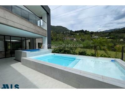 Casa de 4 alcobas en venta en Aburra Sur, Envigado, 598 m² · foto 4 de 20