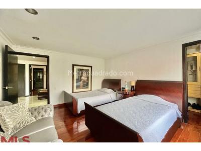 Apartamento de 4 alcobas en venta en Los Balsos N 1, Medellín, 458 m² · foto 18 de 20