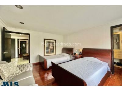 Apartamento de 4 alcobas en venta en Los Balsos N 1, Medellín, 458 m² · foto 19 de 20